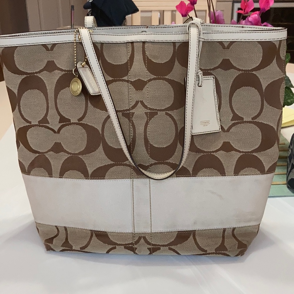 Coach large tan printed tote!